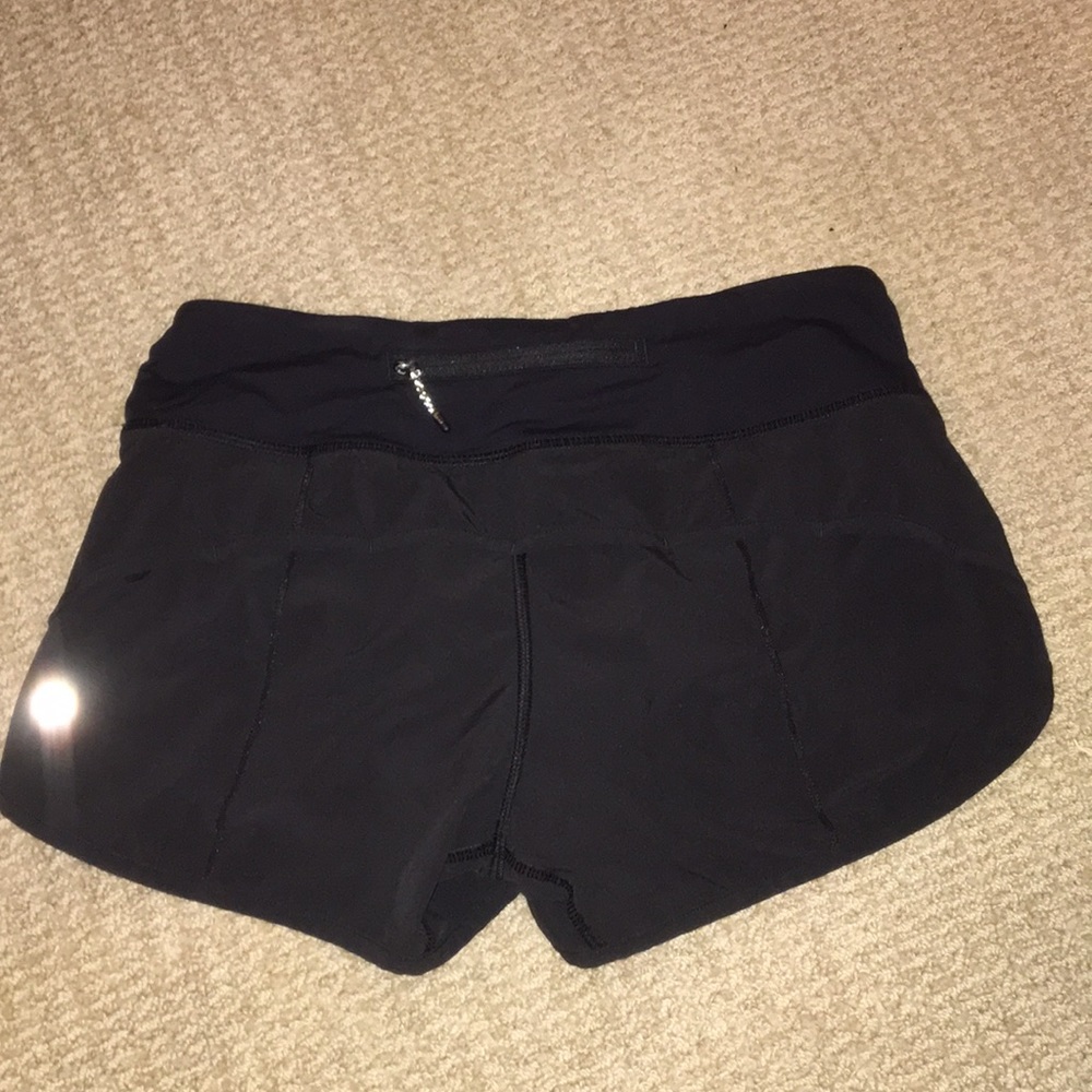 All black lululemon shorts